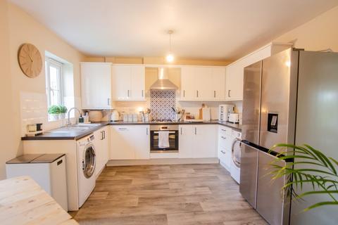 3 bedroom terraced house for sale, 17 Gwithian Road, St. Austell, PL25 3QL