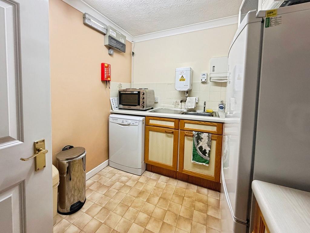 Communal Kitchenette