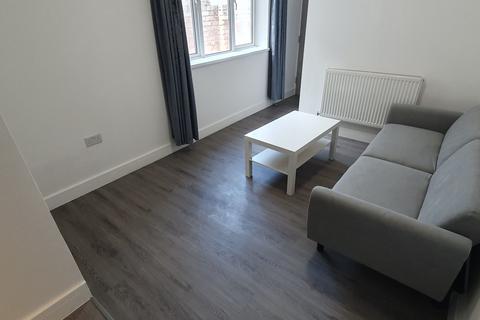 5 bedroom house to rent, 145 Moy Road