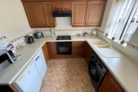 3 bedroom house to rent, Snowberry Avenue, Belper, DE56