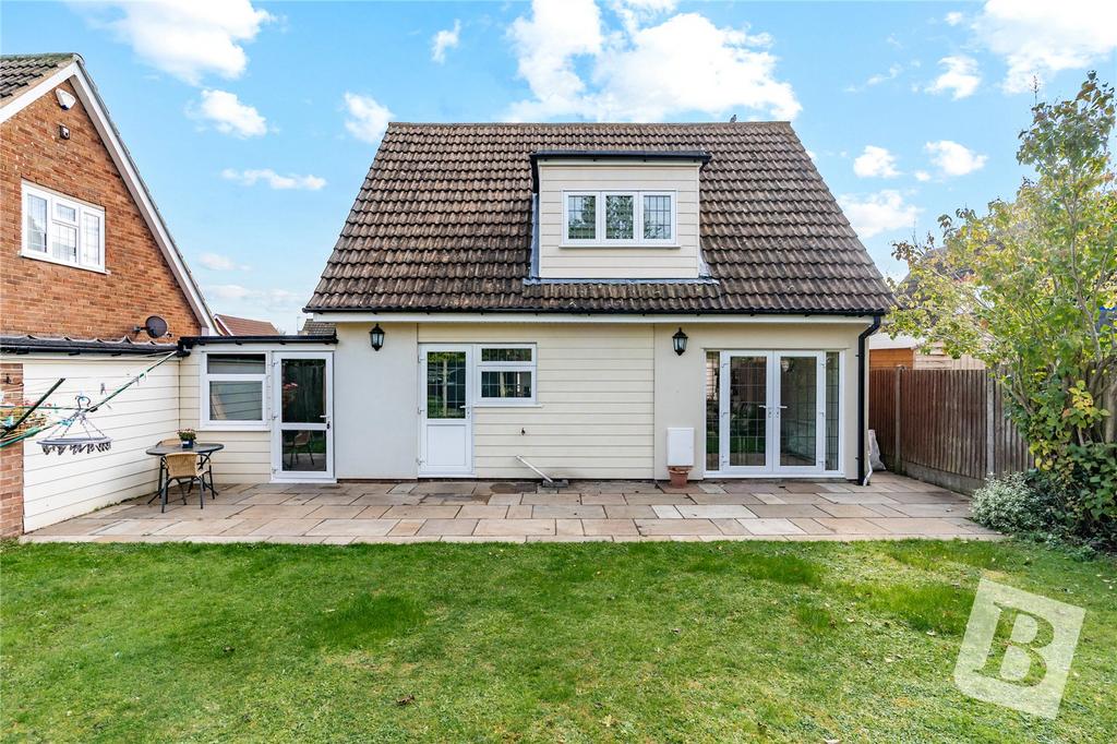 Shortcroft, Kelvedon Hatch... 3 bed detached house for sale - £500,000