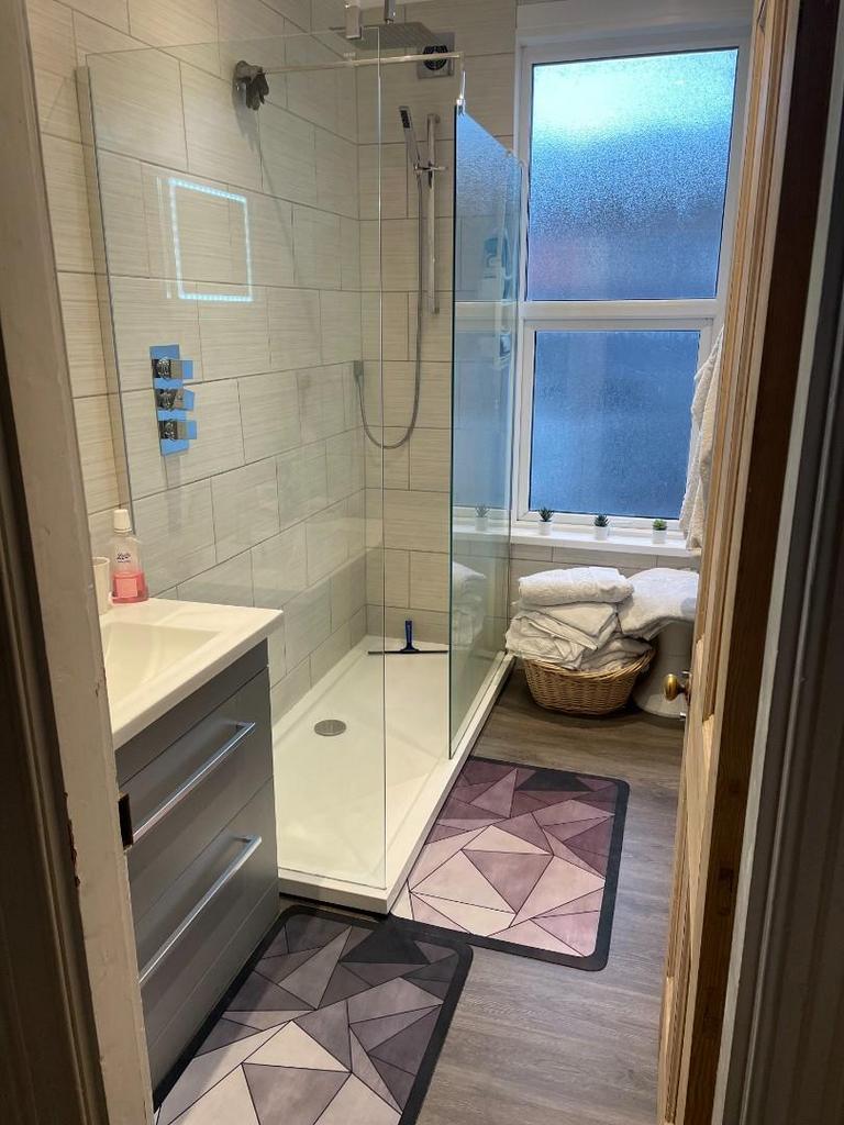 Bath.jpg