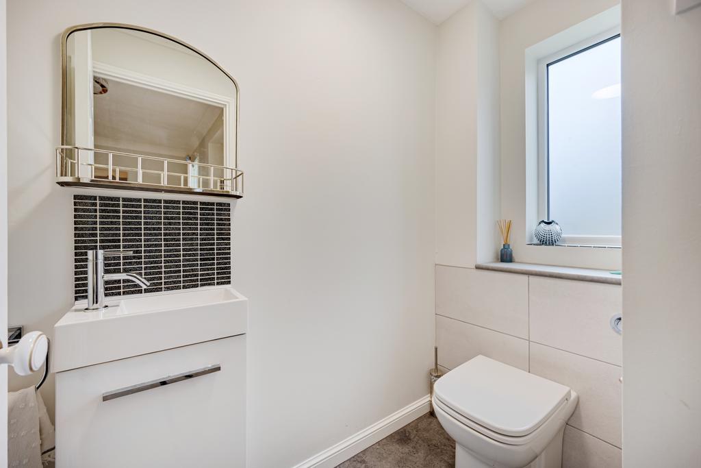 Ground Floor Wc