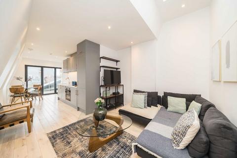 2 bedroom flat for sale, Latchmere Road, London SW11