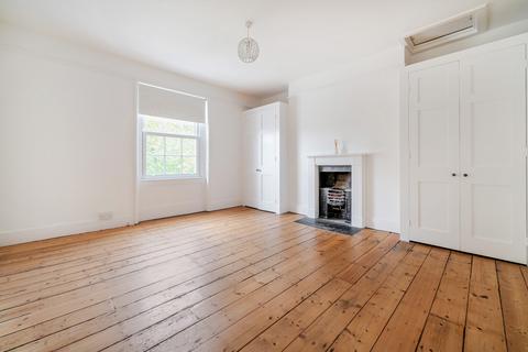 undefined, Bath Parade, Gloucestershire GL53