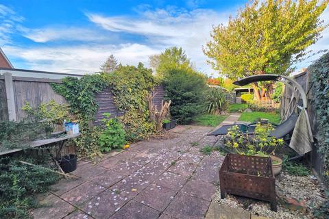 3 bedroom terraced house for sale, Station Road South, Belton, Great Yarmouth
