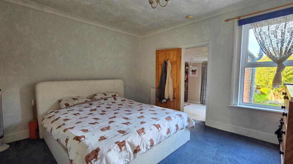 Bedroom 2.jpg