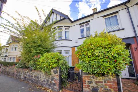 BEEDELL AVENUE, Westcliff-On-Sea