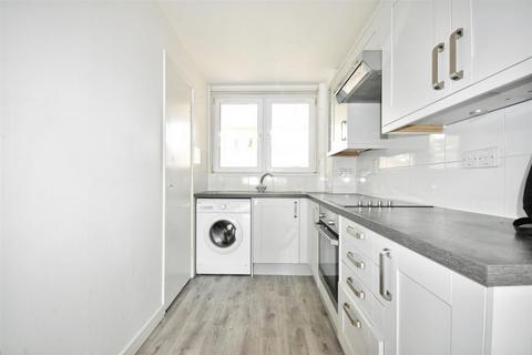 1 bedroom apartment for sale, Augustus Close, Brentford Dock