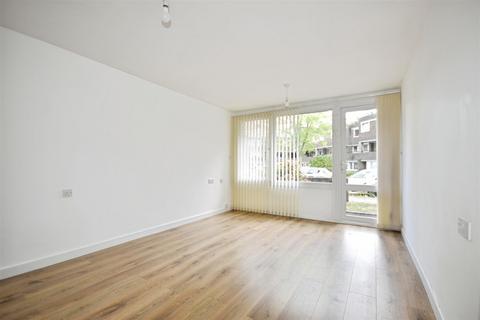 1 bedroom apartment for sale, Augustus Close, Brentford Dock