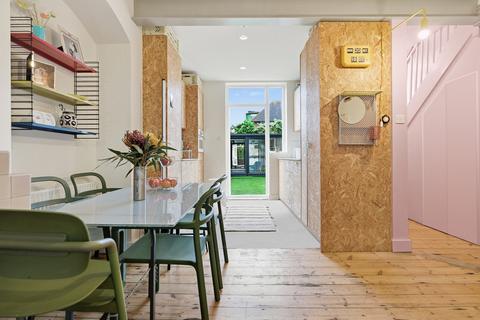 undefined, Bryony Road, London, W12