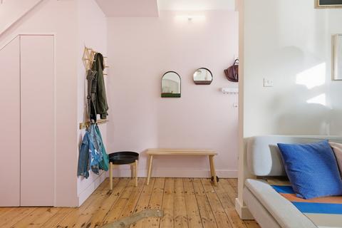 undefined, Bryony Road, London, W12