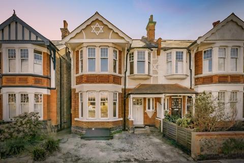 undefined, Boileau Road, Ealing, W5