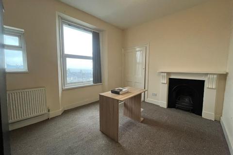 undefined, 17 Woodland Terrace, Plymouth PL4