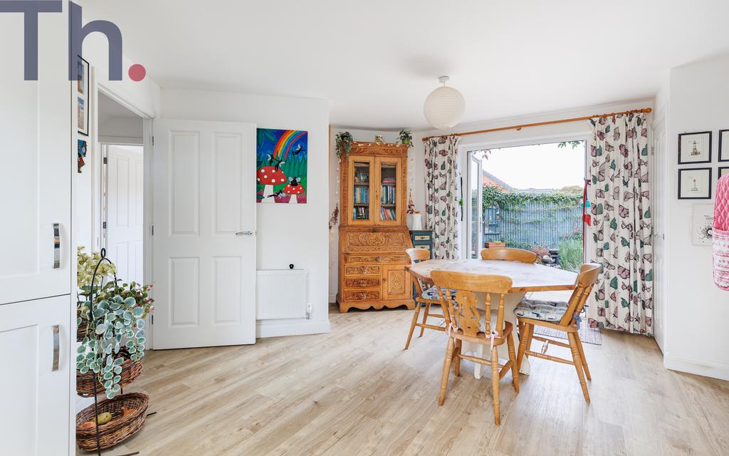 Spacious Dining Area
