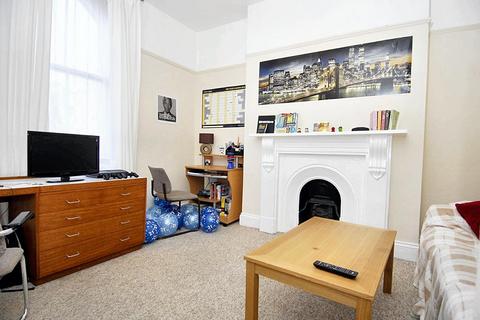 undefined, Napier Terrace, Flat 2, Plymouth PL4