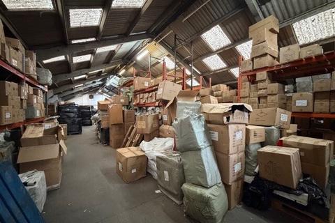 Warehouse to rent, 10 Thames Rd Barking IG11 0HZ