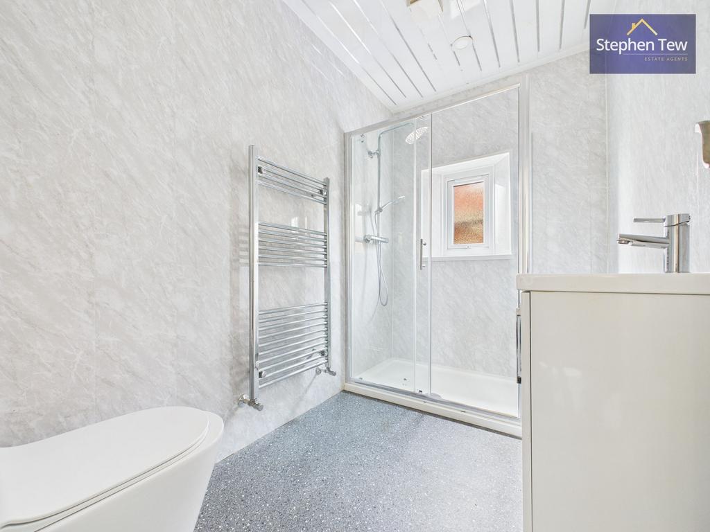 Ground Floor Flat Bathroom