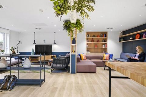 3 bedroom apartment to rent, Rathbone Street, London, W1T