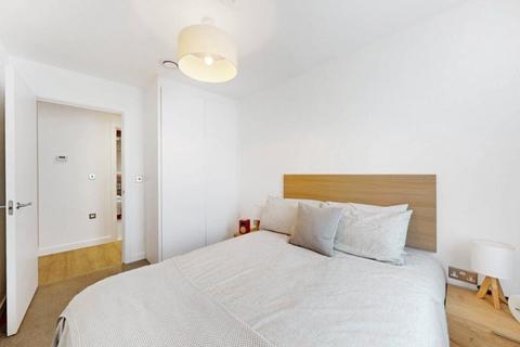 3 bedroom apartment to rent, Rathbone Street, London, W1T