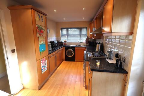 undefined, Nascot Wood Road, Watford WD17