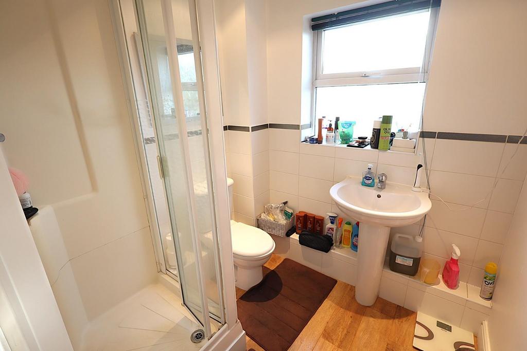 1st Floor Shower Room