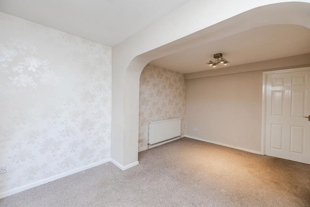 14 Bracken Close--Dinnington--NE137 LY-8