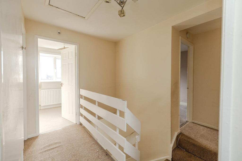 14 Bracken Close--Dinnington--NE137 LY-33