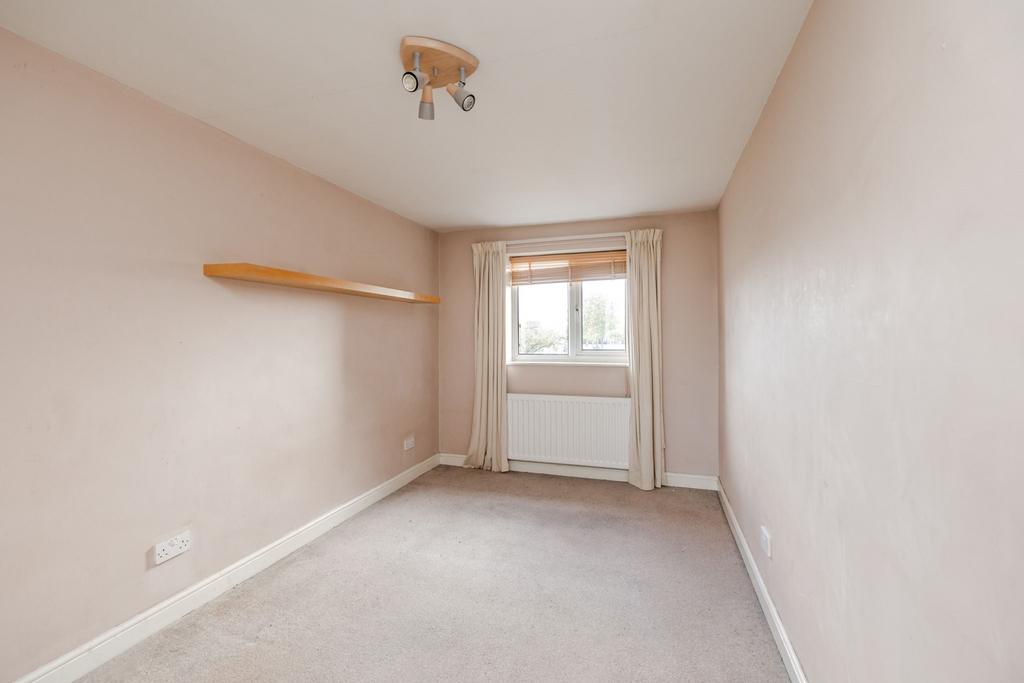 14 Bracken Close--Dinnington--NE137 LY-36