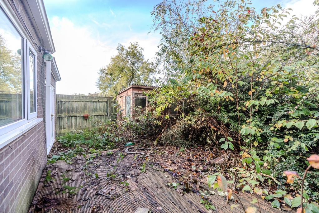 14 Bracken Close--Dinnington--NE137 LY-23