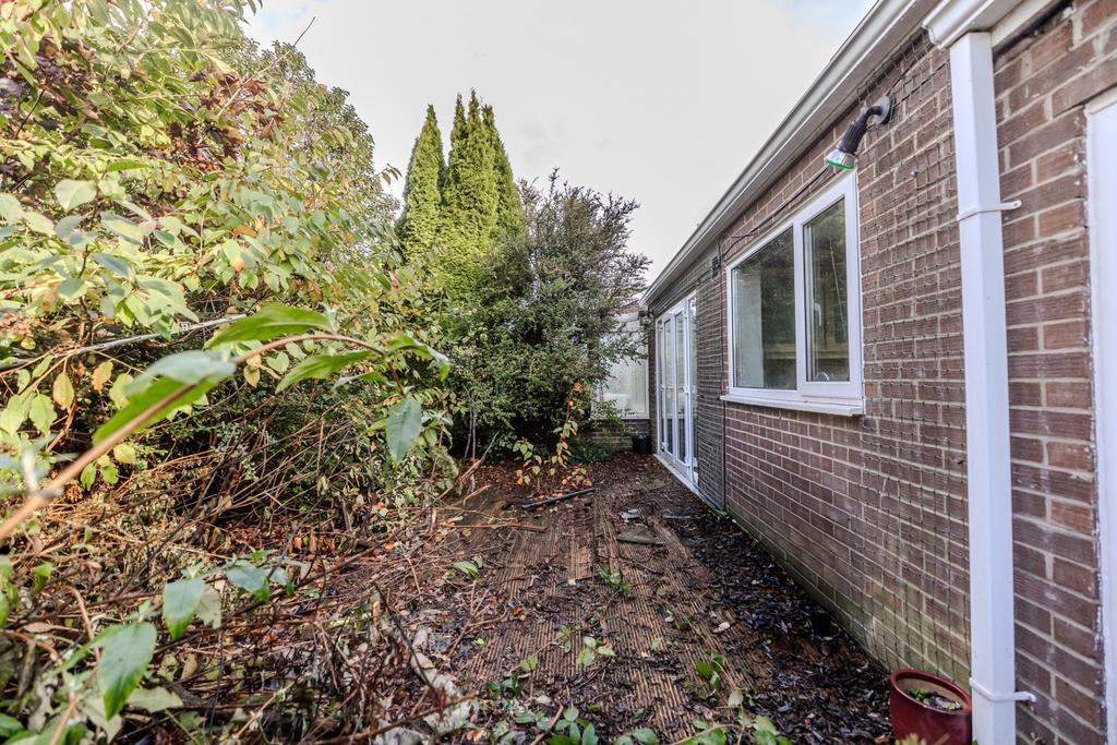 14 Bracken Close--Dinnington--NE137 LY-22