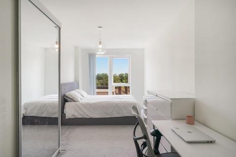 1 bedroom flat for sale, Woodley Crescent, London NW2