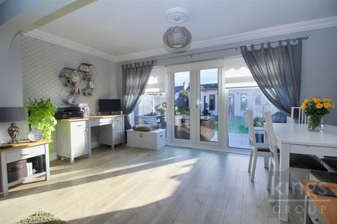 31 Oakdene, Cheshunt, Waltham Cross, EN8 9JA