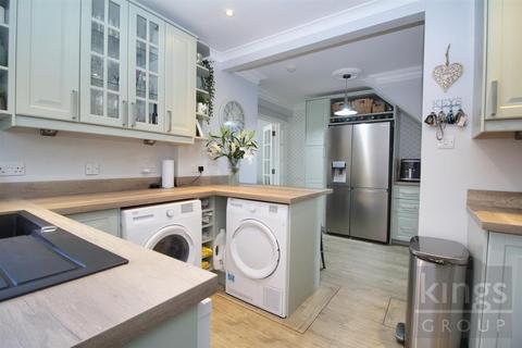 31 Oakdene, Cheshunt, Waltham Cross, EN8 9JA