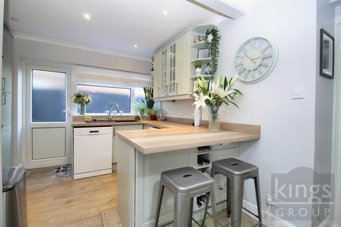 31 Oakdene, Cheshunt, Waltham Cross, EN8 9JA