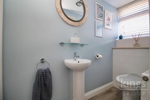 31 Oakdene, Cheshunt, Waltham Cross, EN8 9JA