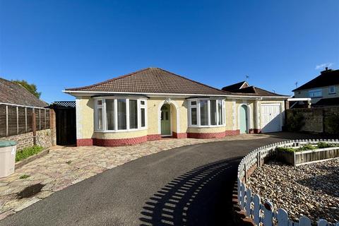 undefined, Roundle Road, Felpham