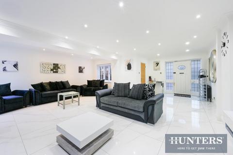 4 bedroom detached house for sale, Rosebery Road, Epsom