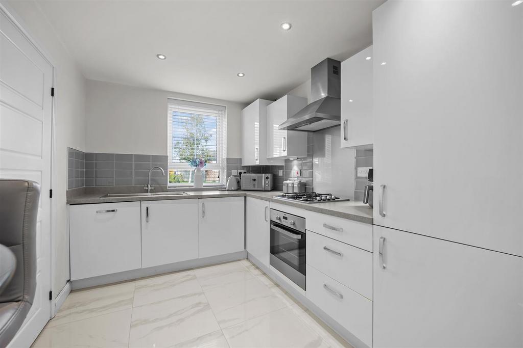 12 Springwell Avenue-11.jpg