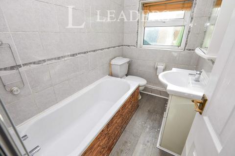 3 bedroom terraced house to rent, Nottingham Road, Alfreton, DE55