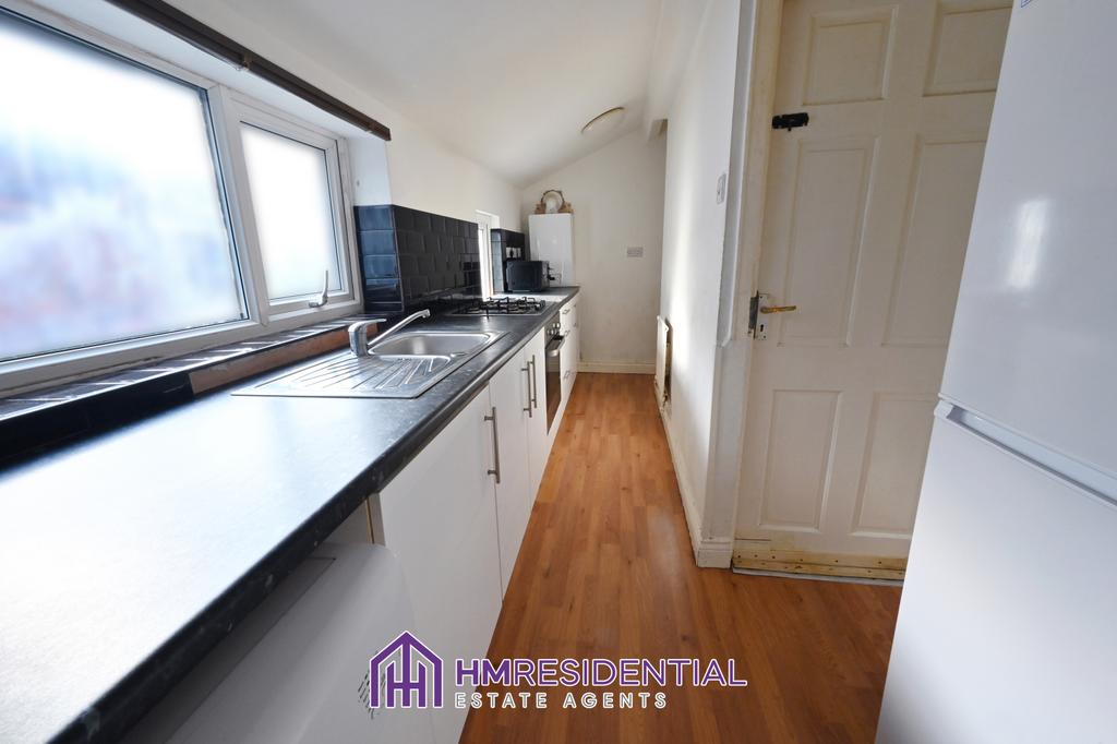 Apartment in Newcastle upon Tyne - View 3