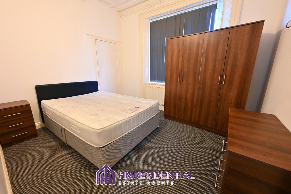 Apartment in Newcastle upon Tyne - View 4