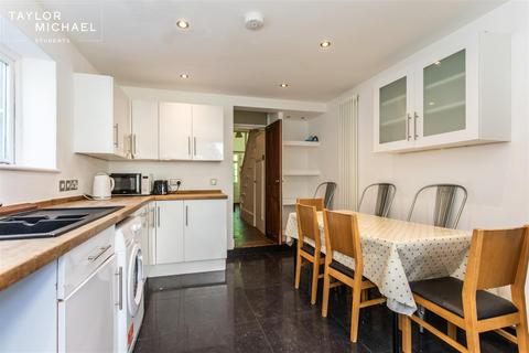 5 bedroom terraced house to rent, De Montfort Road, Brighton