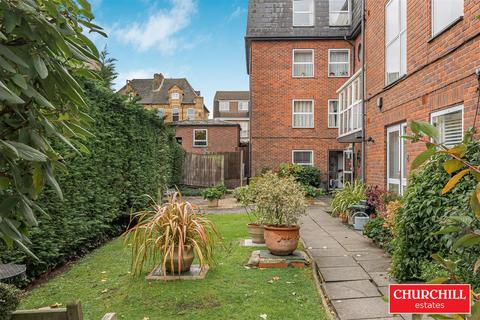 undefined, St James Gate, Palmerston Road, Buckhurst Hill