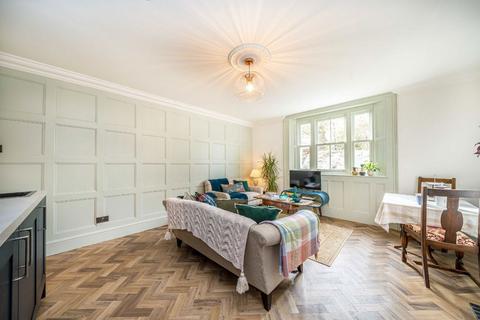 1 bedroom flat for sale, Church Grove, Kingston Upon Thames KT1