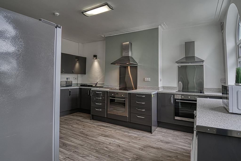 Communal Kitchen