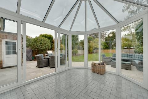 8 Cranbrook Drive, Esher, KT10 8DL