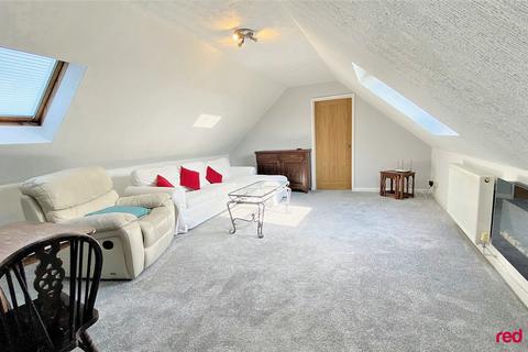 2 bedroom flat to rent, Seawall, Goldcliff,