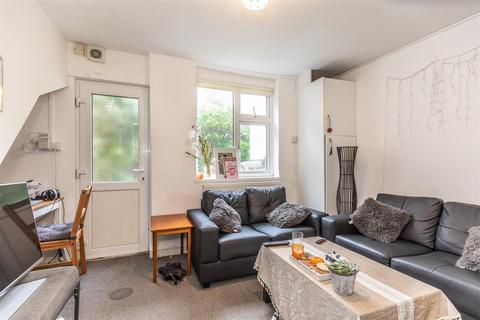 4 bedroom terraced house to rent, Park Crescent Road, Brighton