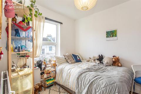 4 bedroom terraced house to rent, Park Crescent Road, Brighton